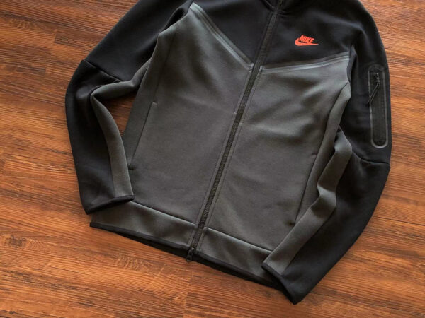 NIKE TECH FLEECE TRACKSUIT