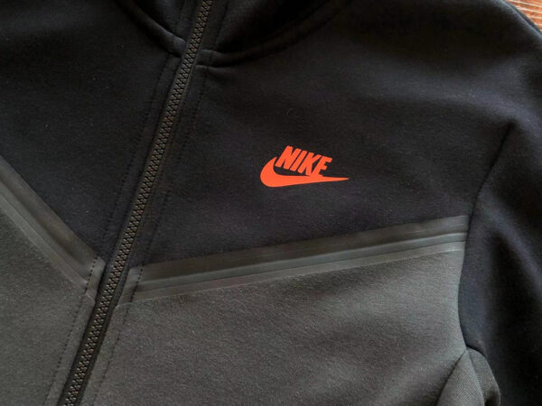 NIKE TECH FLEECE TRACKSUIT