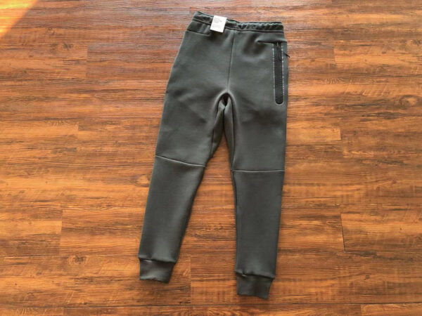 NIKE TECH FLEECE TRACKSUIT