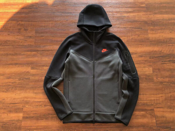 NIKE TECH FLEECE TRACKSUIT
