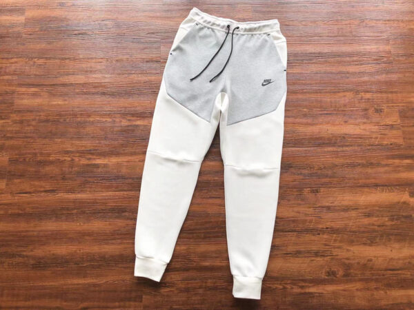 NIKE TECH FLEECE TRACKSUIT
