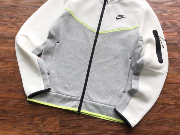NIKE TECH FLEECE TRACKSUIT