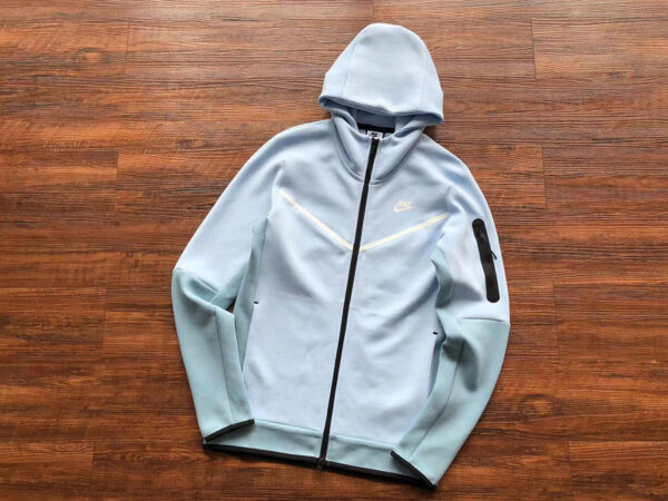 NIKE TECH FLEECE TRACKSUIT