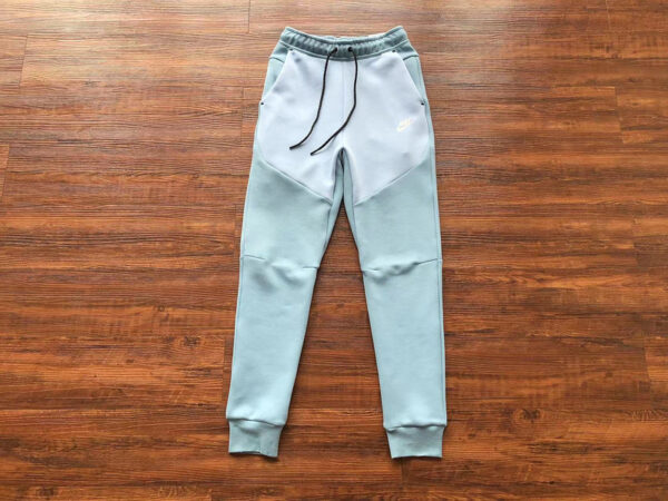 NIKE TECH FLEECE TRACKSUIT