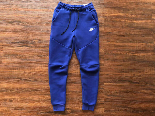 NIKE TECH FLEECE TRACKSUIT