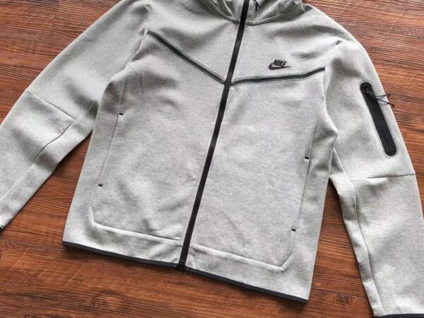 NIKE TECH FLEECE TRACKSUIT