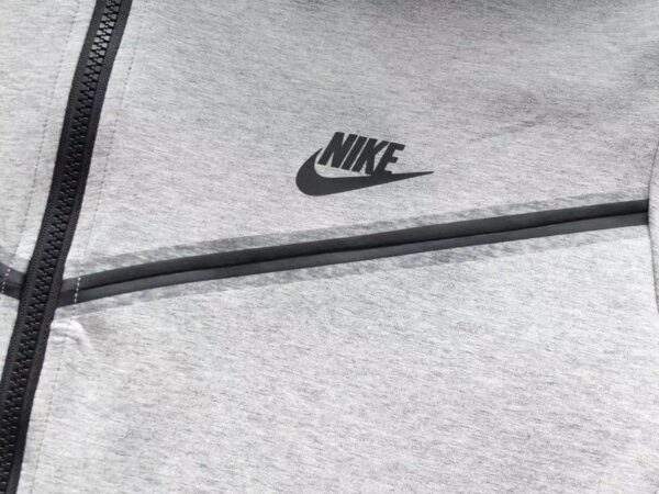 NIKE TECH FLEECE TRACKSUIT