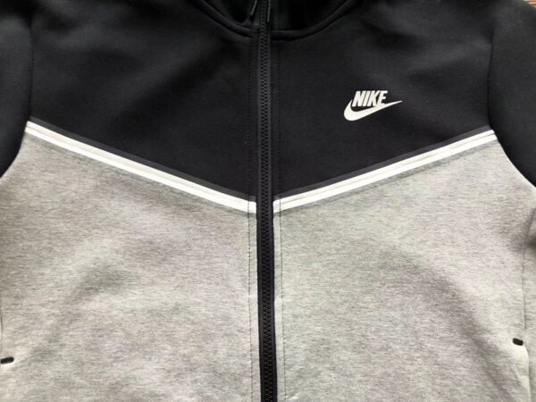 NIKE TECH FLEECE TRACKSUIT