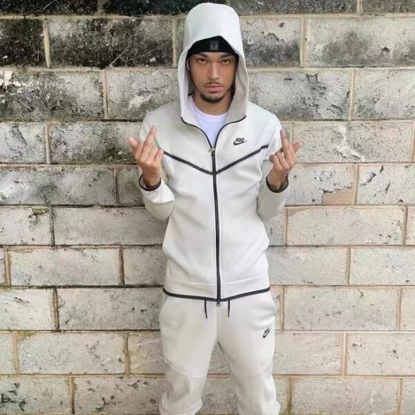 NIKE TECH FLEECE TRACKSUIT