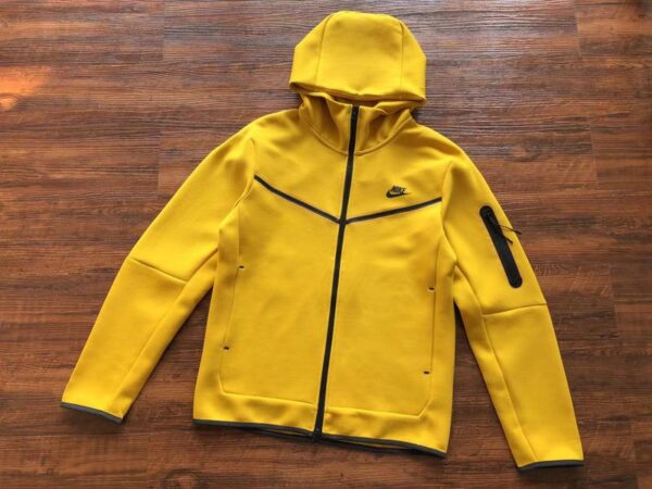 NIKE TECH FLEECE TRACKSUIT