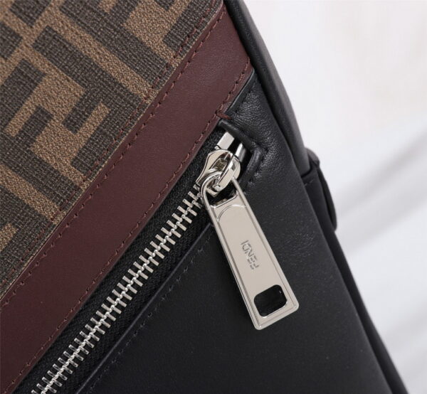 BOLSO CHEST FENDI