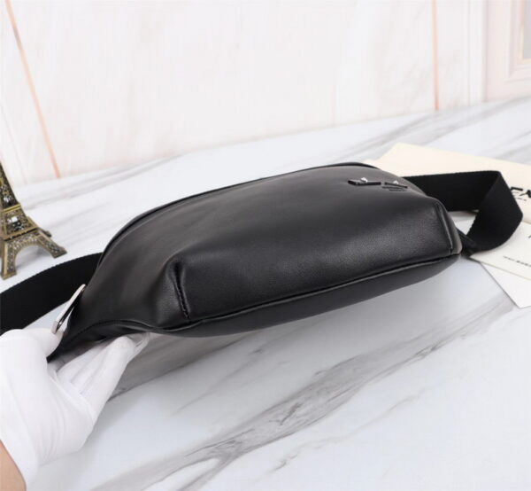 BOLSO WAIST FENDI