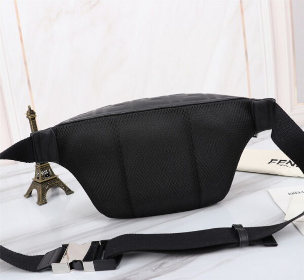 BOLSO WAIST FENDI