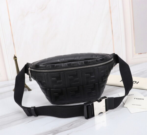 BOLSO WAIST FENDI