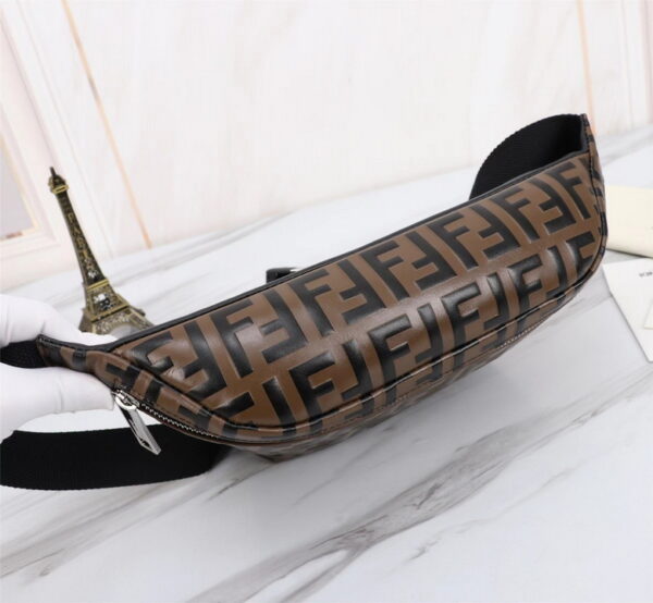BOLSO WAIST FENDI