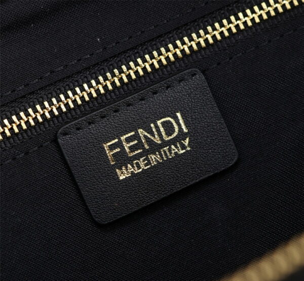 BOLSO WAIST FENDI