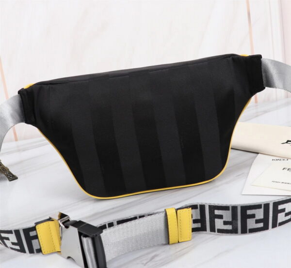 BOLSO WAIST FENDI