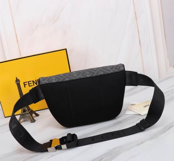 BOLSO WAIST FENDI