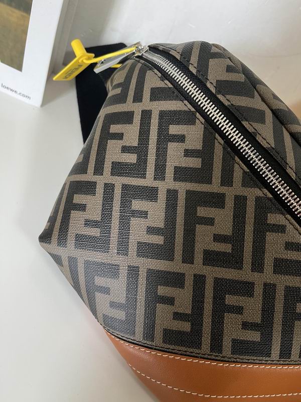 BOLSO WAIST FENDI