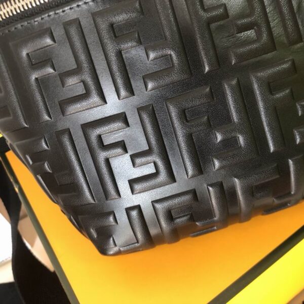 BOLSO WAIST FENDI