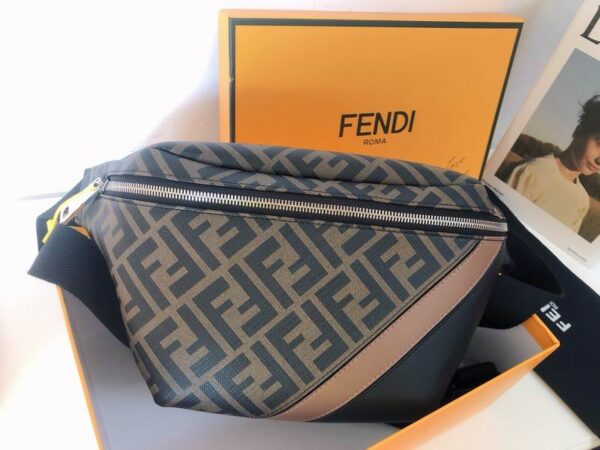 BOLSO WAIST FENDI