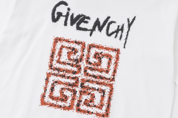 CAMISETA GIVENCHY