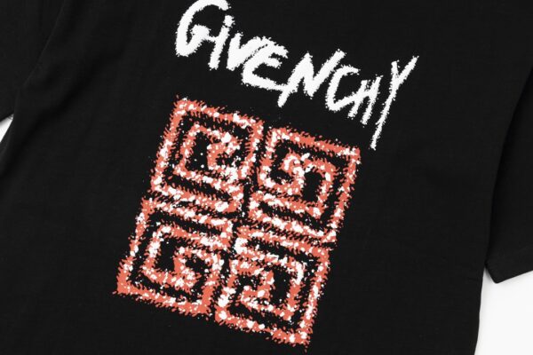 CAMISETA GIVENCHY
