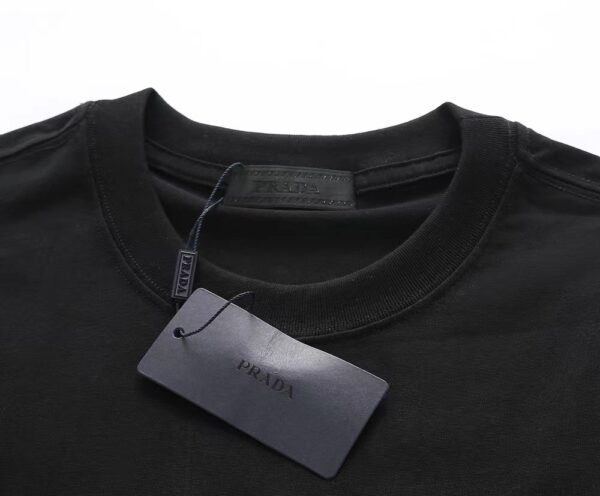 CAMISETA PRADA
