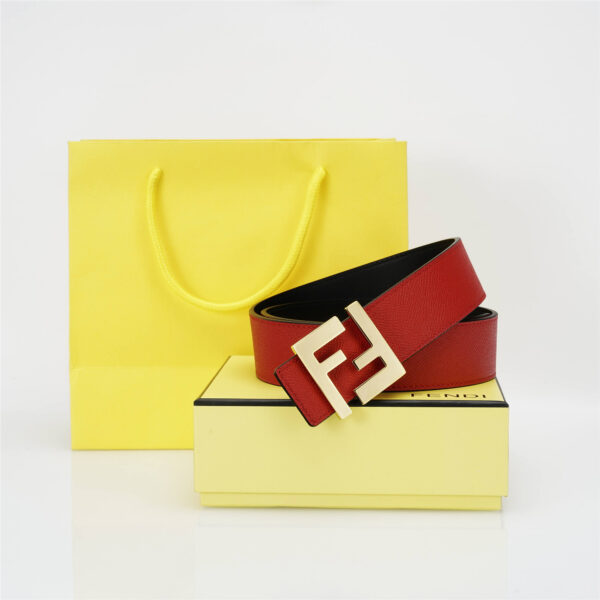 CINTURÓN FENDI