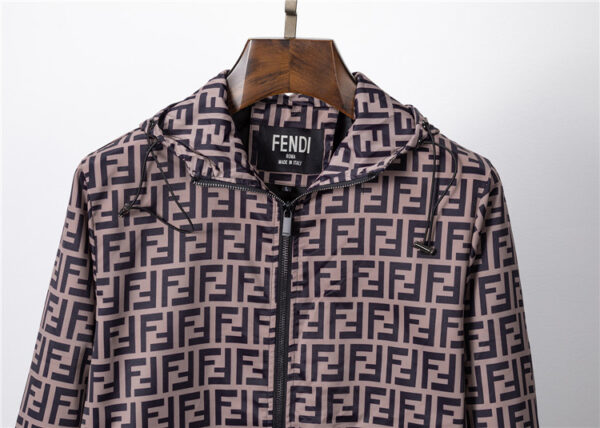 CORTAVIENTOS FENDI