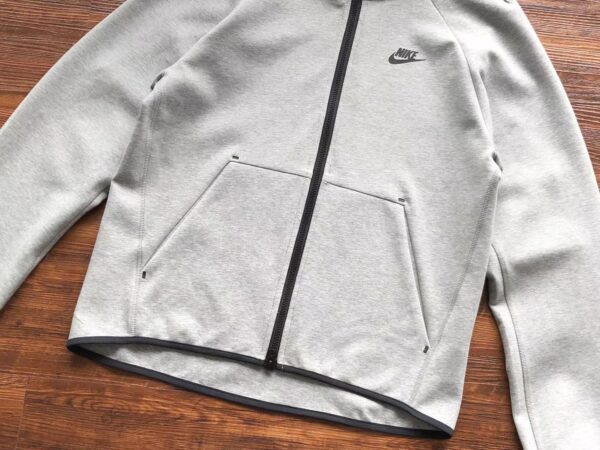 NIKE TECH FLEECE TRACKSUIT