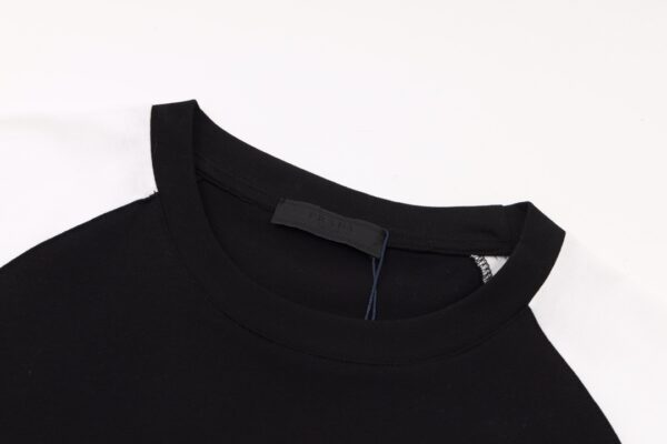 CAMISETA PRADA