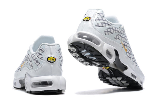 AIR MAX PLUS TN ‘FRANCE’