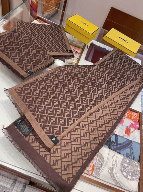 SCARF FENDI
