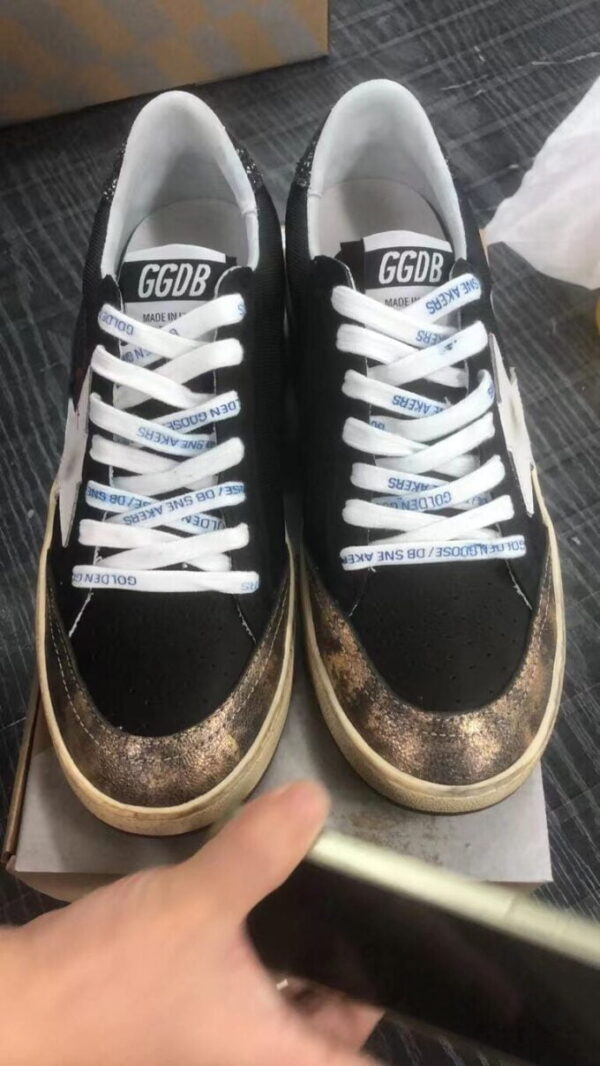 SNEAKERS GOLDEN