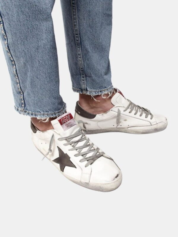 SNEAKERS GOLDEN