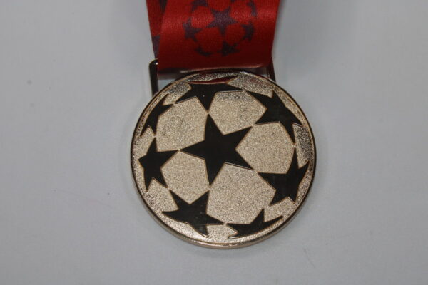 Medalla Final Champions League 04/05