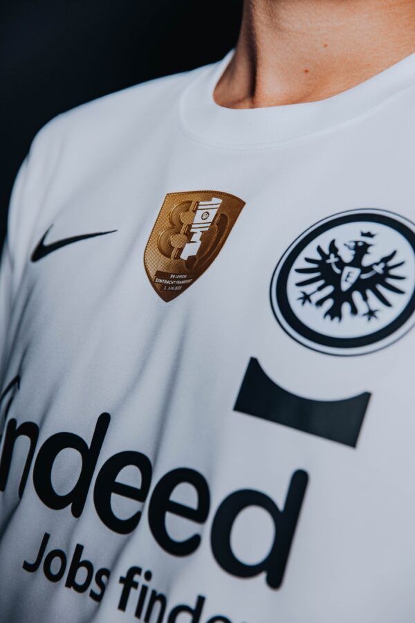 Camiseta Eintracht Frankfurt final de copa 22/23 edición especial