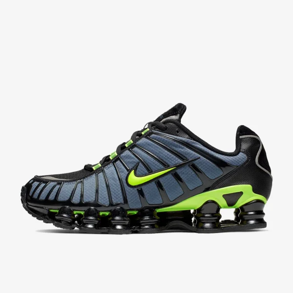 NIKE SHOX SPORTWEAR