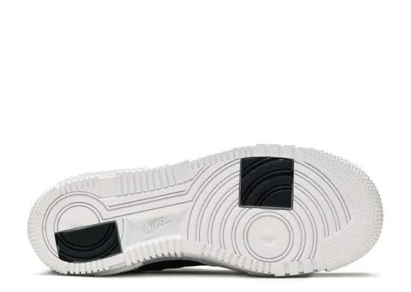 air-force-1-pixel-black-3.webp AIR FORCE 1 PIXEL ‘BLACK’