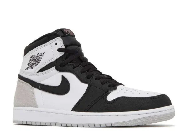 air-jordan-1-high-stage-haze-1.webp AIR JORDAN 1 HIGH ‘STAGE HAZE’
