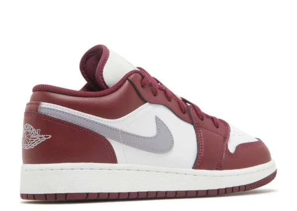 AIR JORDAN 1 LOW ‘CHERRYWOOD RED’