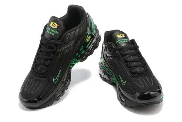 air-max-plus-tn-3-black-green-1.webp AIR MAX PLUS TN 3 ‘BLACK GREEN’