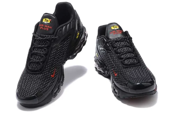 AIR MAX PLUS TN 3 ‘BLACK RED’