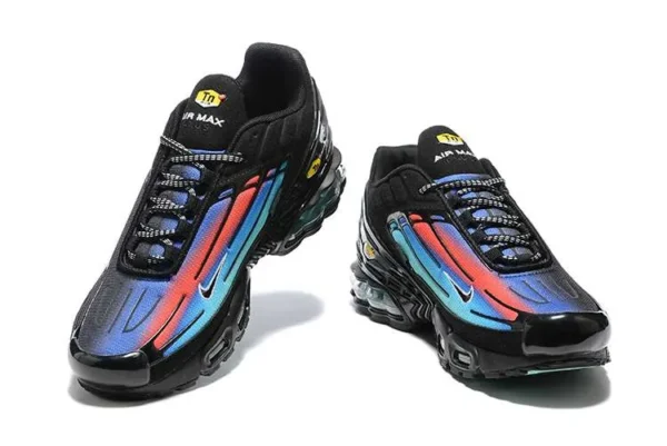 AIR MAX PLUS TN 3 ‘HALF RAINBOW’