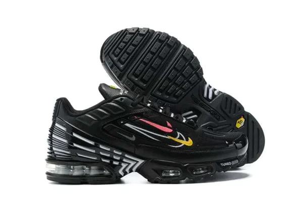 air-max-plus-tn-3-quadruple-swoosh-black-1.webp AIR MAX PLUS TN 3 ‘QUADRUPLE SWOOSH BLACK’