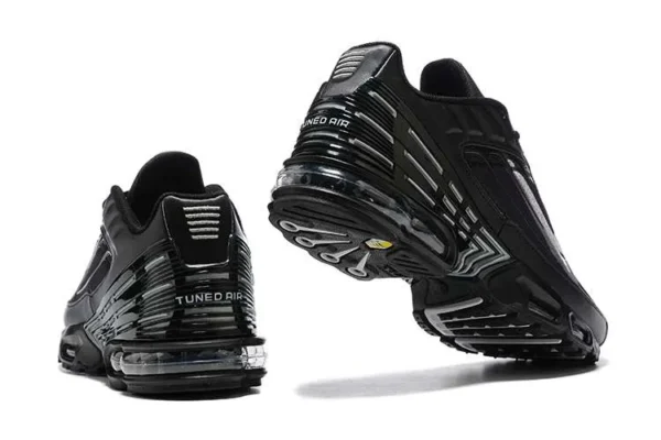 AIR MAX PLUS TN 3 ‘STENCIL SWOOSH BLACK’