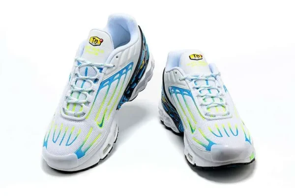 air-max-plus-tn-3-white-blue-green-1.webp AIR MAX PLUS TN 3 ‘WHITE BLUE GREEN’