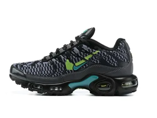 AIR MAX PLUS TN ‘CHAMPIONS LEAGUE’