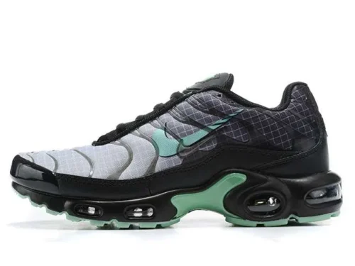 air-max-plus-tn-green-glow.webp AIR MAX PLUS TN ‘GREEN GLOW’
